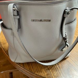 Michael Kors hand bag